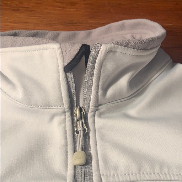 EZI -TORONTO MAPLE LEAFS Zip Jacket (L-81) - Picture 6 of 14